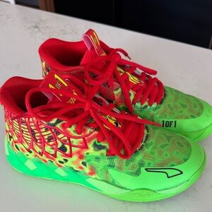 Puma mens Basketball Sneakers “thermal” in Red and Green